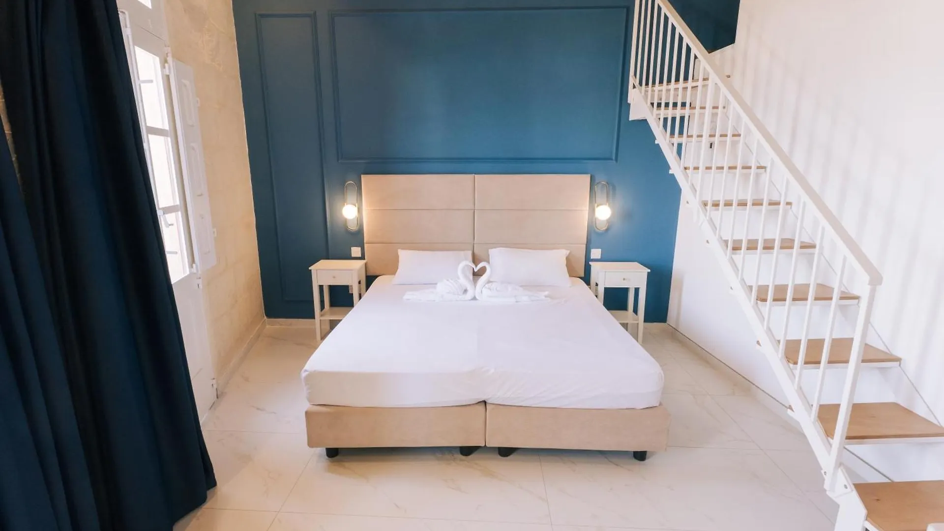 Psv3-Palazzo Stella Family Room Valletta